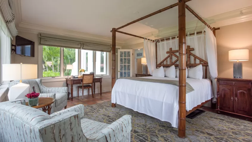 Shangri-La Springs - The Heitman Suite