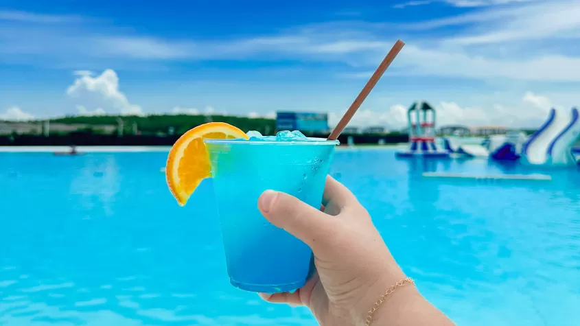blu lagoon drink blue out