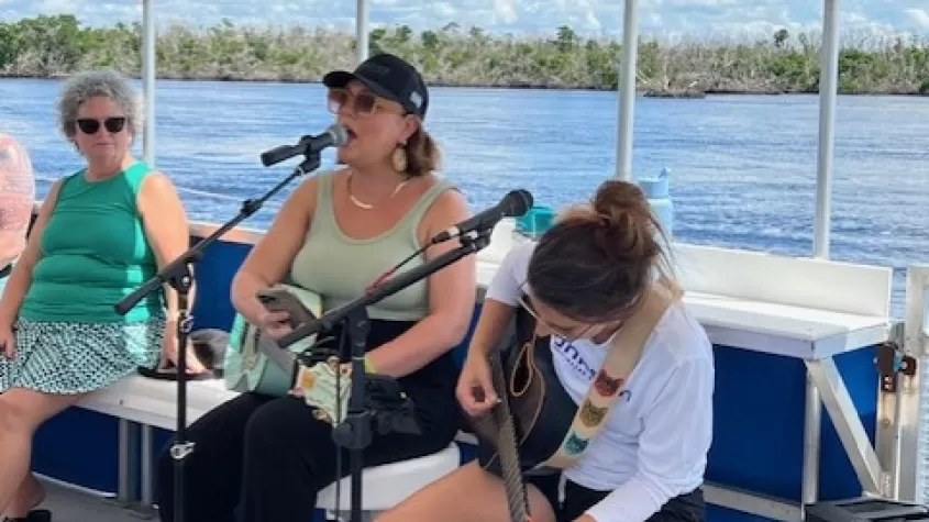 live music on boat