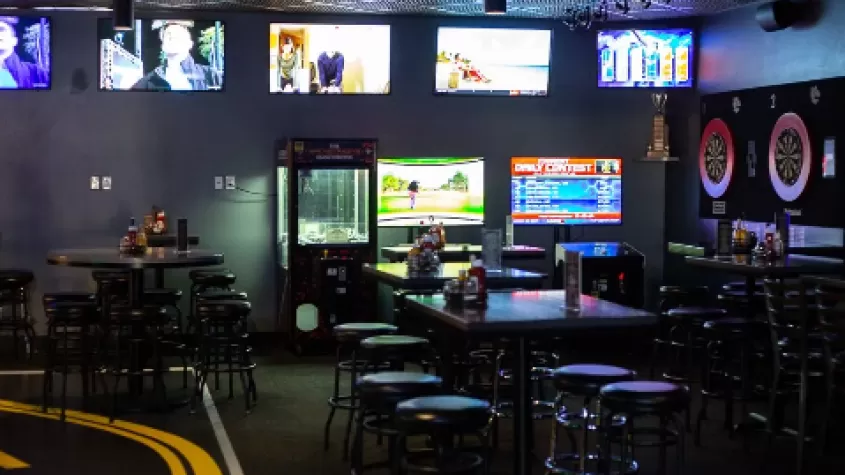 bar