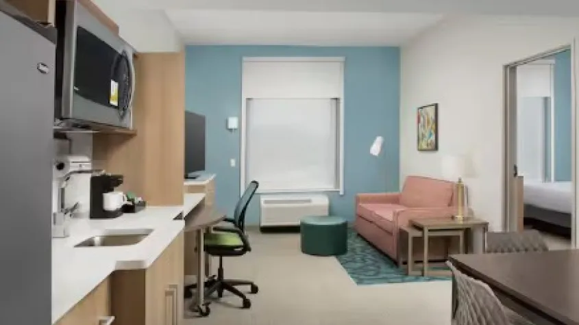 Home2 Suites by Hilton Fort Myers Airport Room