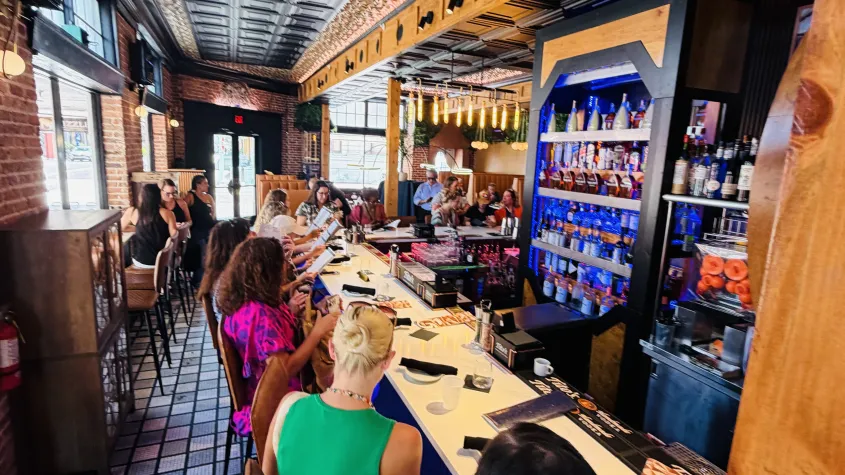 Downtown Fort Myers walking food tour group in Sip & Sizzle