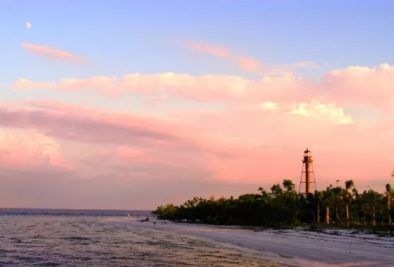 Parque de la playa del faro