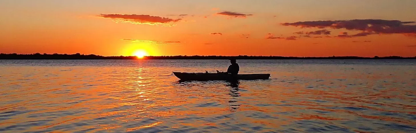 Puesta de sol en kayak