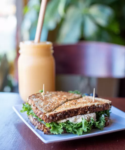 sandwich et smoothie