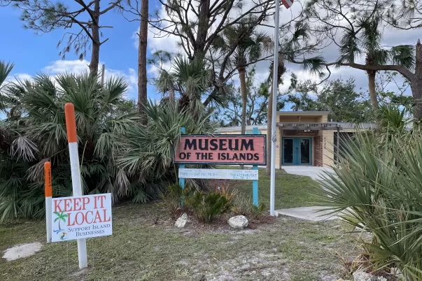 Außenansicht des Museums der Inseln