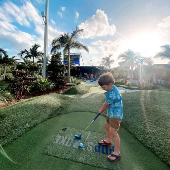 golfing family popstroke