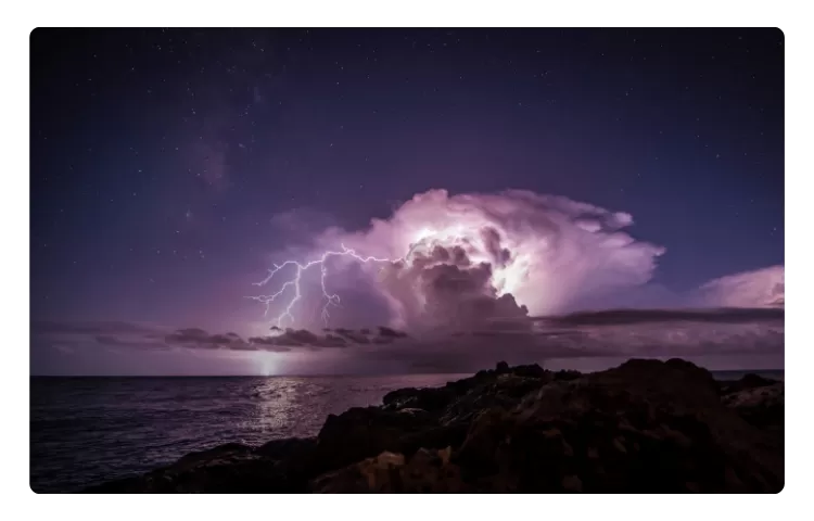 Lightning Graphic